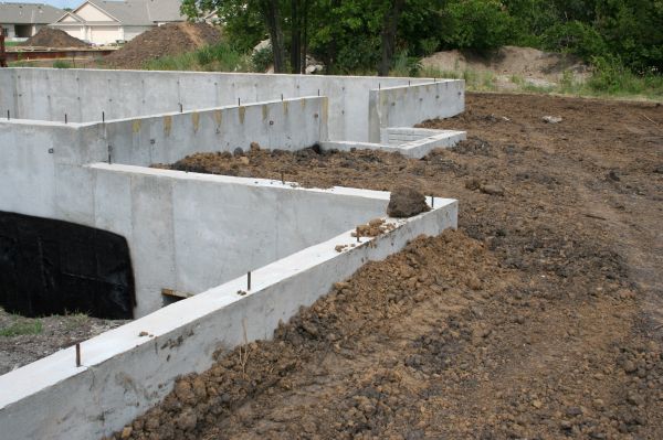 Foundation Wall Construction in Mission Viejo